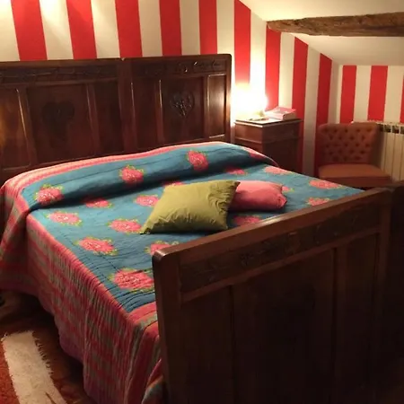 La Casa Del Mandorlo - Patrimonio Unesco Bed & Breakfast